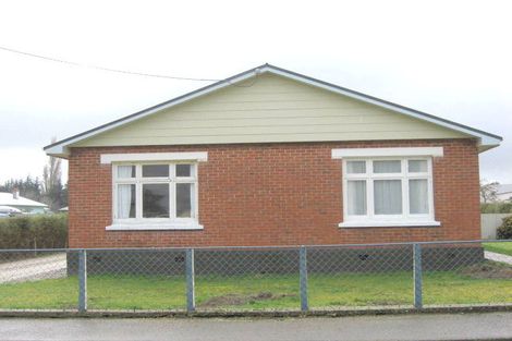 Photo of property in 21 Turner Street, Edendale, 9825