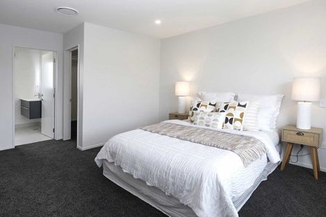 Photo of property in 1/117 Hills Road, Edgeware, Christchurch, 8013