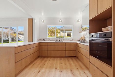 Photo of property in 48 Drivers Road, Maori Hill, Dunedin, 9010