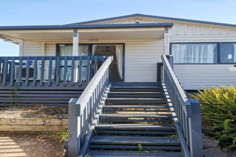 Photo of property in 43 Walworth Avenue, Pakuranga Heights, Auckland, 2010