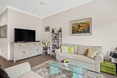 Photo of property in 5 Eaves Bush Parade, Orewa, 0931