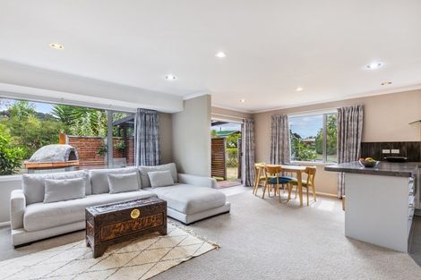 Photo of property in 7 Reeves Road, Acacia Bay, Taupo, 3330