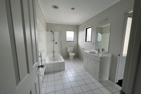 Photo of property in 6 Kora Avenue, Ranui, Auckland, 0612