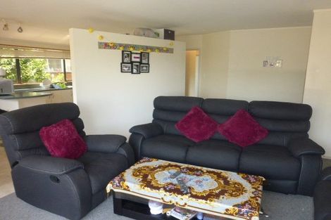 Photo of property in 50a Edmonton Road, Henderson, Auckland, 0612