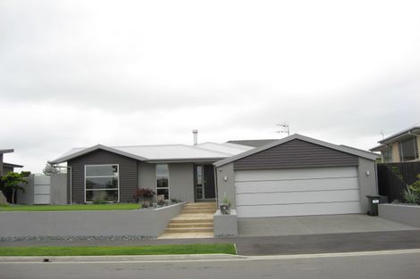 Photo of property in 56 Titirangi Crescent, Parklands, Christchurch, 8083