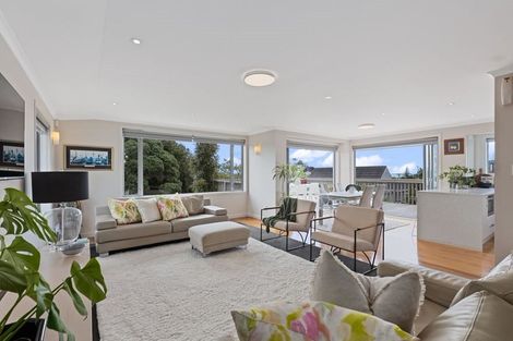 Photo of property in 105 Kowhai Road, Mairangi Bay, Auckland, 0630