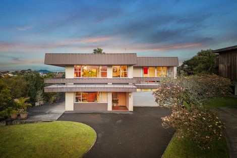Photo of property in 22 Park Rise, Campbells Bay, Auckland, 0630