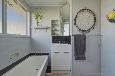 Photo of property in 12a Gordon Road, Western Heights, Rotorua, 3015