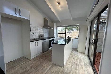 Photo of property in 2a Pinedale Place, Henderson, Auckland, 0610