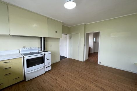 Photo of property in 89 Forrest Hill Road, Milford, Auckland, 0620