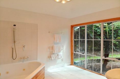 Photo of property in 26 Brunette Drive, Acacia Bay, Taupo, 3330