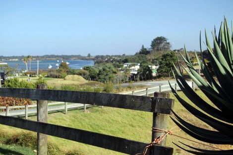 Photo of property in 2 Harrys Lane, Pukenui, 0484