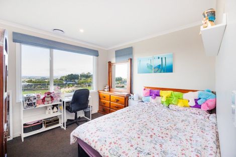 Photo of property in 37 Branksome Place, Aokautere, Palmerston North, 4471