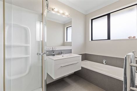 Photo of property in 8 Semaphore Lane, Whitby, Porirua, 5024