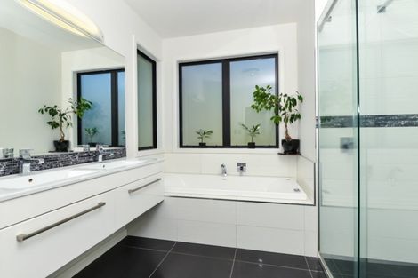 Photo of property in 1 Witehira Way, Flagstaff, Hamilton, 3210