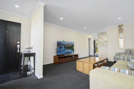 Photo of property in 67 Ridgedale Crescent, Flagstaff, Hamilton, 3210