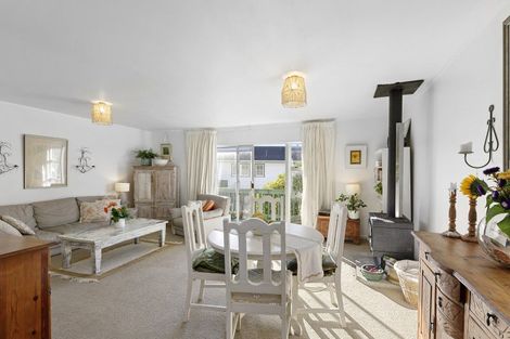 Photo of property in 19a Hicks Close, Whitby, Porirua, 5024