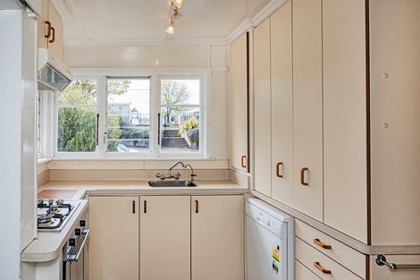 Photo of property in 27 Arun Street, South Hill, Oamaru, 9400