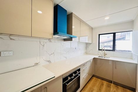 Photo of property in 43 Beaumonts Way, Manurewa, Auckland, 2102