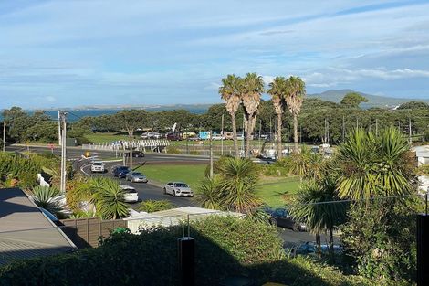 Photo of property in 3/17 Commodore Parry Road, Castor Bay, Auckland, 0620