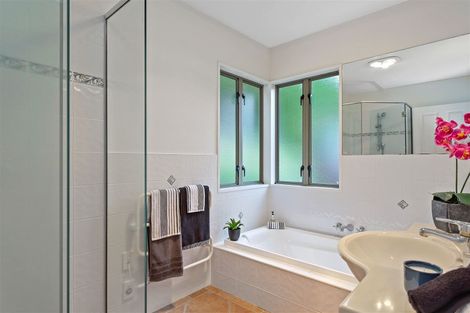 Photo of property in 124 Springfield Road, St Albans, Christchurch, 8014