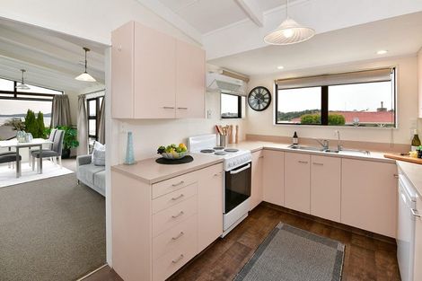 Photo of property in 14 Carmen Terrace, Snells Beach, 0920