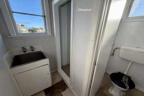 Photo of property in 12 Christian Street, Dannevirke, 4930