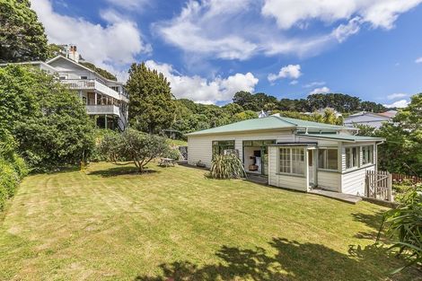 Photo of property in 16 Samoa Street, Kilbirnie, Wellington, 6022