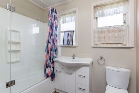 Photo of property in 35 Hutcheson Street, Mayfield, Blenheim, 7201