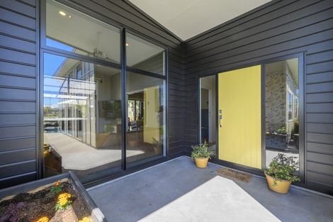 Photo of property in 2 Benmore Crescent, Pyes Pa, Tauranga, 3112