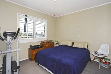 Photo of property in 10a Te Arawa Place, Welcome Bay, Tauranga, 3112
