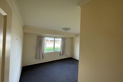 Photo of property in 83 Guildford Drive, Paraparaumu, 5032