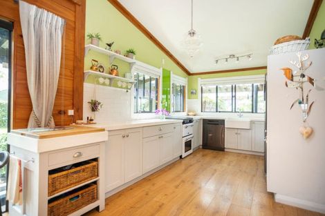 Photo of property in 72 Township Road, Kumeroa, Woodville, 4997