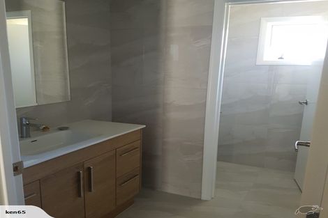 Photo of property in 30 Vireya Court, Goodwood Heights, Auckland, 2105