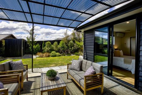 Photo of property in 4 Coopworth Road, Jacks Point, 9371