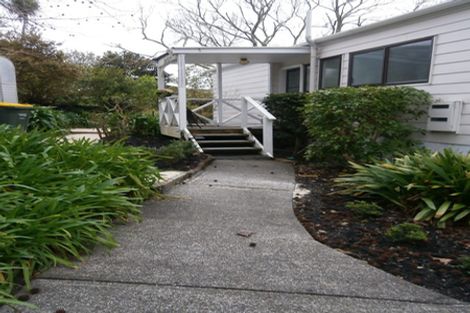 Photo of property in 54 Oaktree Avenue, Browns Bay, Auckland, 0630