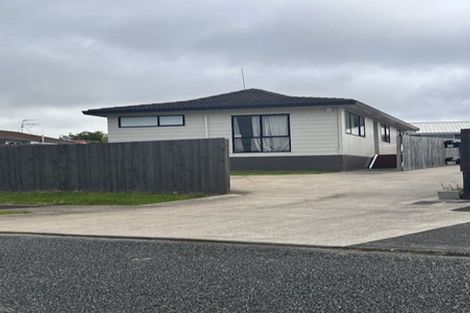 Photo of property in 16 Belinda Avenue, Flat Bush, Auckland, 2023