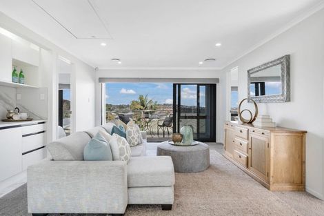 Photo of property in 2c Bledisloe Street, Cockle Bay, Auckland, 2014