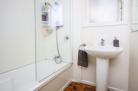 Photo of property in 1/16 Ayrton Street, Te Atatu South, Auckland, 0610