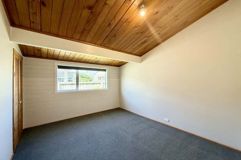 Photo of property in 11 Ropiha Street, Fitzroy, New Plymouth, 4312