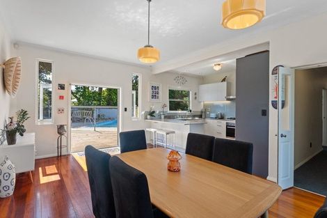 Photo of property in 48 Tiromoana Road, Raumati South, Paraparaumu, 5032