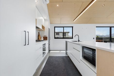 Photo of property in 3 Pepperwood Green, Albert Town, Wanaka, 9305