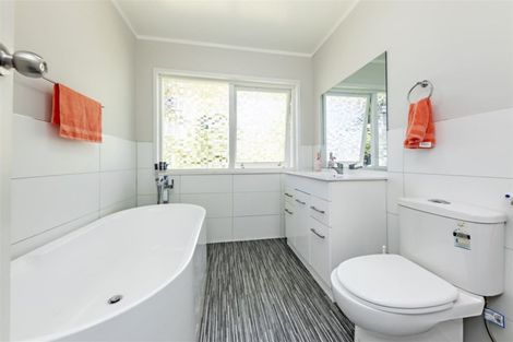 Photo of property in 7 Phoenix Place, Papatoetoe, Auckland, 2025