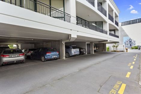 Photo of property in Regent Courts, 5/75 Gloucester Street, Christchurch Central, Christchurch, 8013