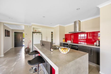 Photo of property in 35 Pacific Avenue, Poraiti, Napier, 4112