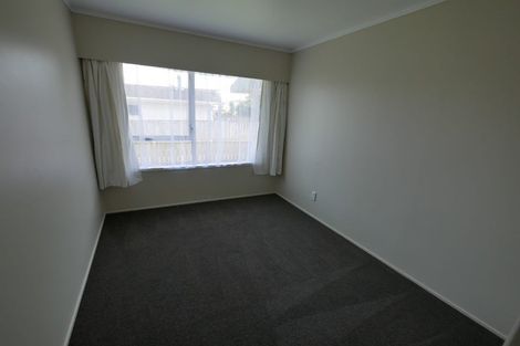 Photo of property in 1/32 Challen Close, Conifer Grove, Takanini, 2112