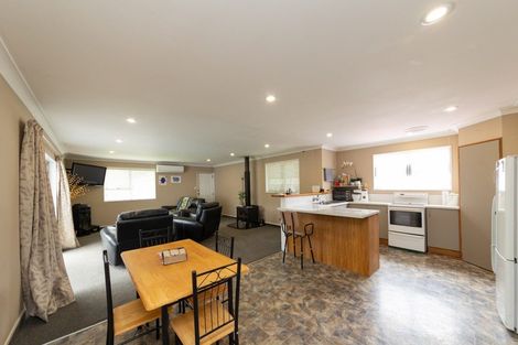 Photo of property in 105 Oxford Street, Ashhurst, 4810