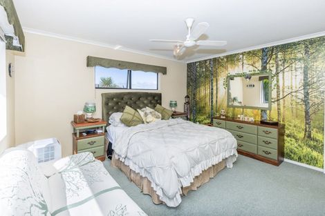 Photo of property in 26 Tironui Terrace, Western Heights, Hamilton, 3200