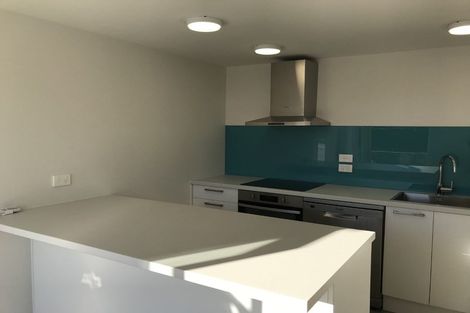 Photo of property in 1/53 Seaview Road, Glenfield, Auckland, 0629