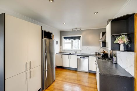 Photo of property in 2 Veronica Avenue, Marewa, Napier, 4110